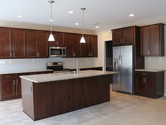 5th image of 12643 Sandburg Ln