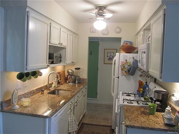 4th image of 426 N Reese St