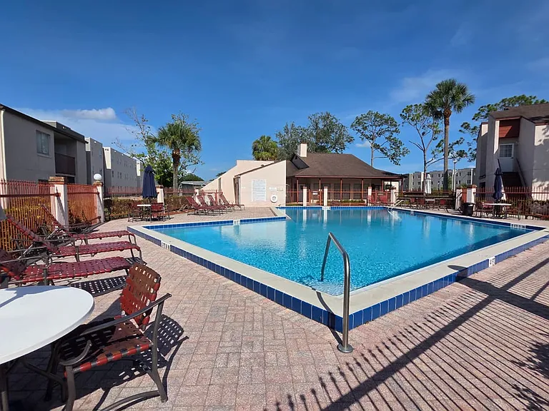 2470 Lakeway Branch Dr #907 — Photo 30