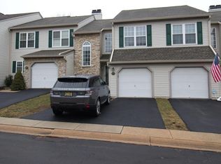 61 Bristol Ct, Norristown, PA 19403
