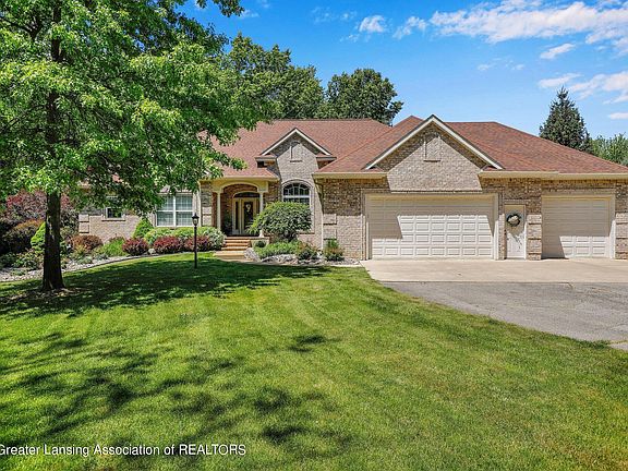 2nd image of 1800 Wilderness Dr