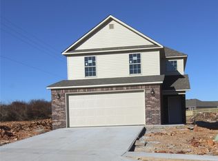 2000 Misti Woods St, Gentry, AR 72734