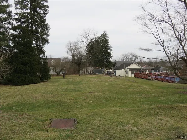 Strauss Ave, Bethlehem, PA 18015