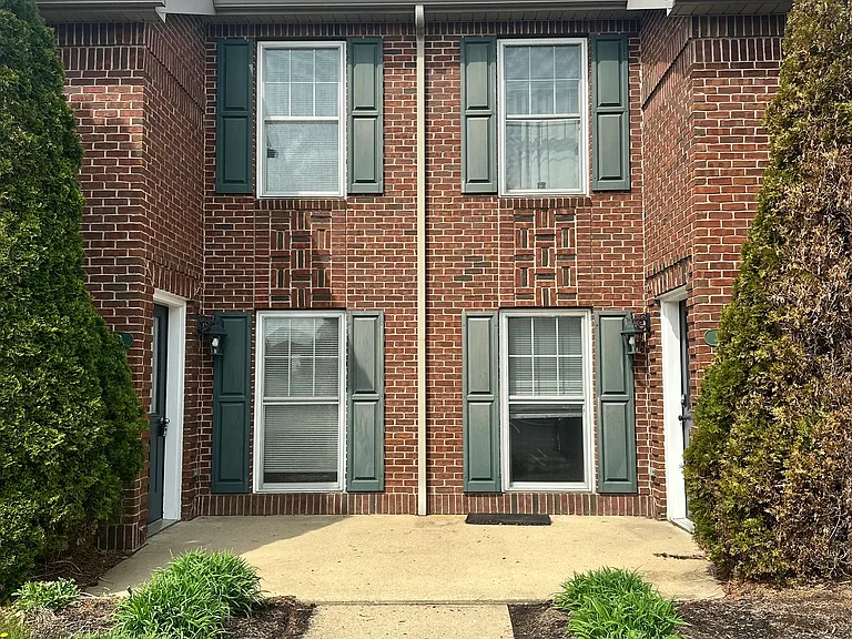 276 Kelly Blvd — Photo 27