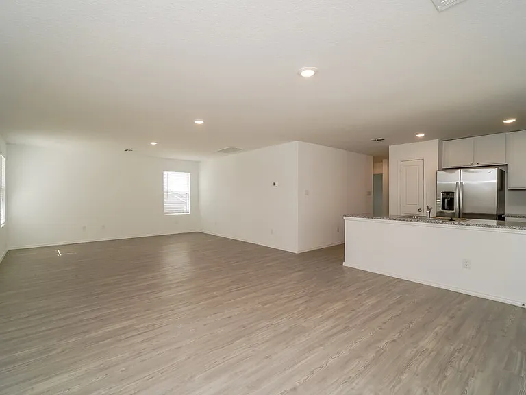 8803 Barrow Path — Photo 6