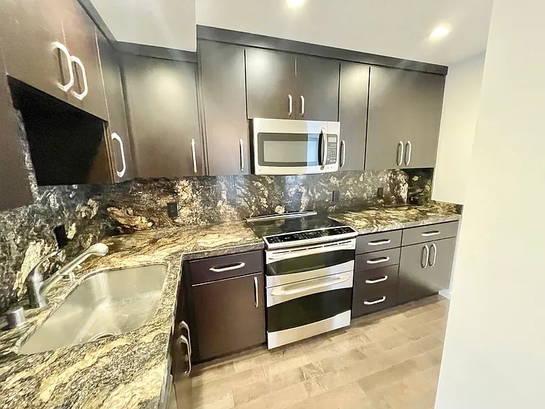 1177 California St #1132 — Photo 12