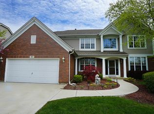 767 Huntington Dr, Lake Zurich, IL 60047