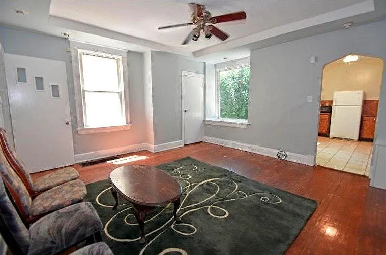 2343 Victor Street — Photo 1