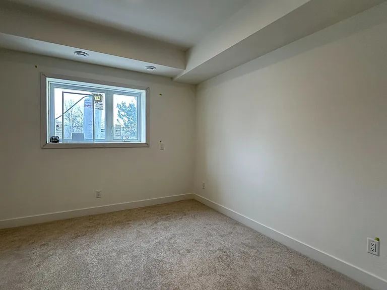 16 Melbourne Ave #109B — Photo 11