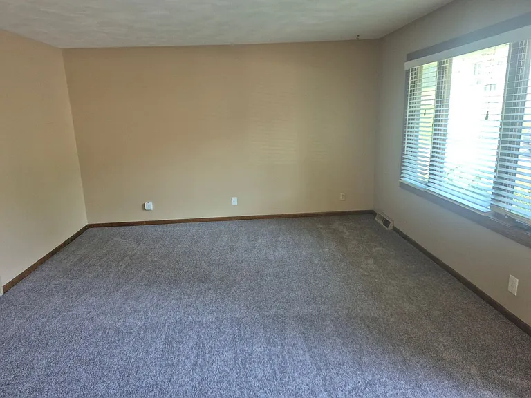 12559 O St — Photo 3