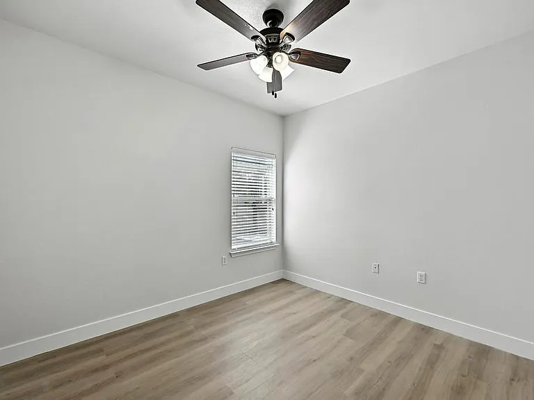 11116 Liberty Farms Dr — Photo 19