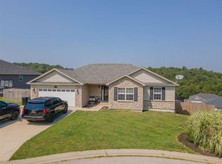 112 Greythorn Ct, Saint Robert, MO 65584