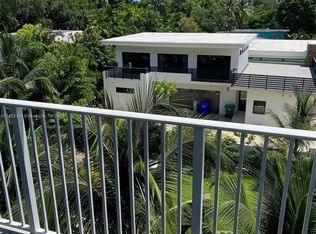 1010 NW 11th St APT 401, Miami, FL 33136