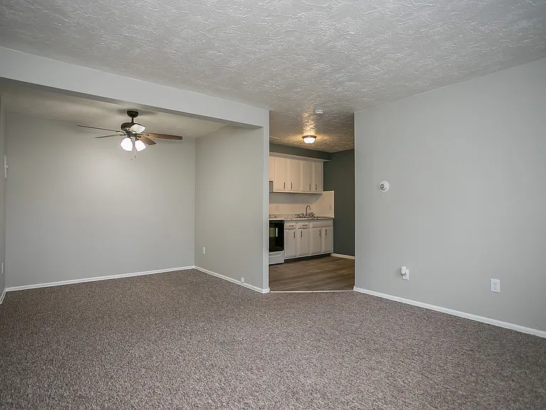 545 E Erie Ave — Photo 5