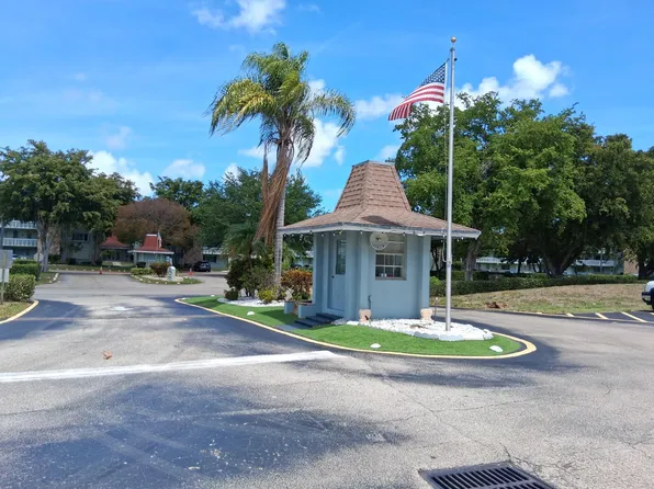 2100 Springdale Boulevard, Palm Springs, FL 33461