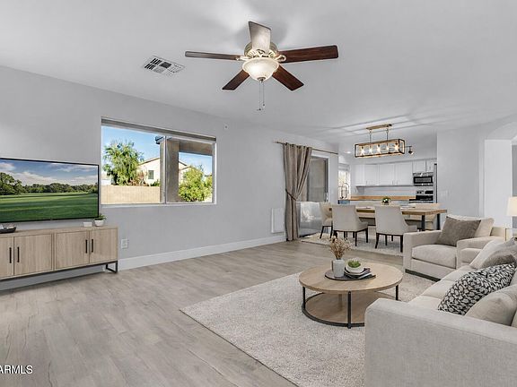 4th image of 4662 E CHERRY HILLS Drive