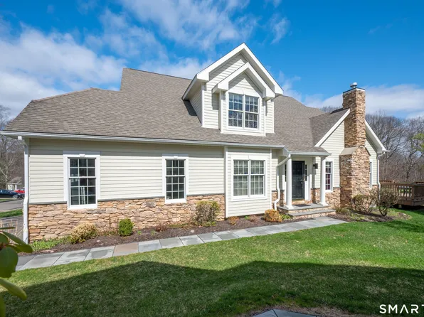 638 Danbury Road #37, Ridgefield, CT 06877