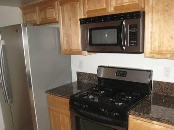 5th image of 65 N Michigan Ave Unit 11
