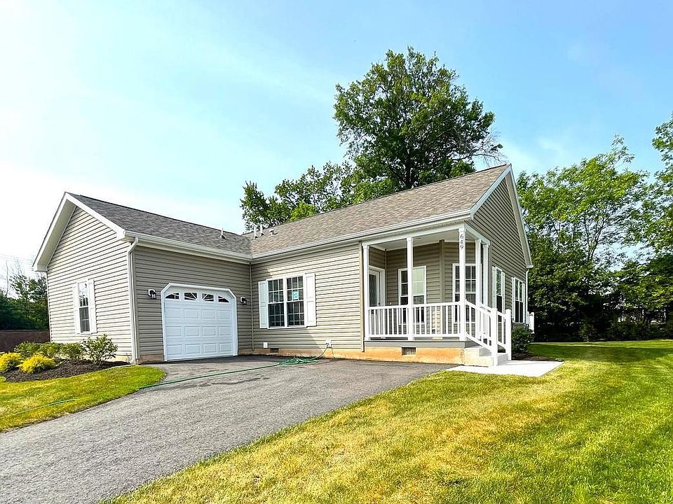1st image of 649 Blue Bell Springs Dr