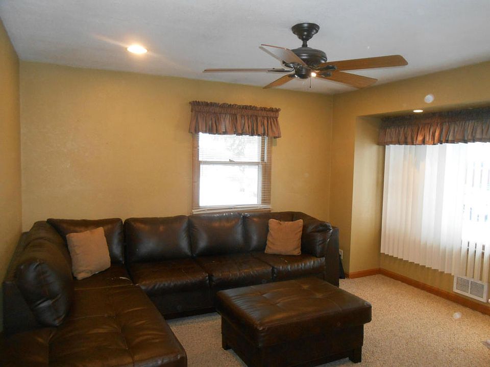 1st image of 619 Belshire Dr