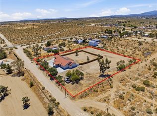 825 La Mesa Rd, Pinon Hills, CA 92372