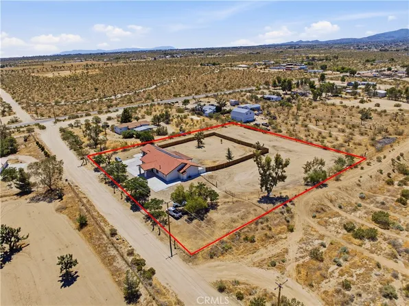 825 La Mesa Rd, Pinon Hills, CA 92372