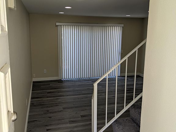 5th image of 629 S College Ave