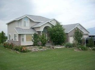 1960 W River View Dr, Bluffdale, UT 84065