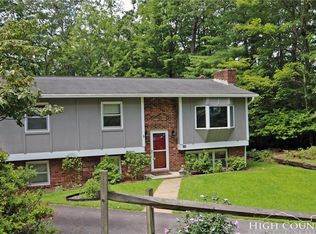 556 Teaberry Hills Rd, Boone, NC 28607