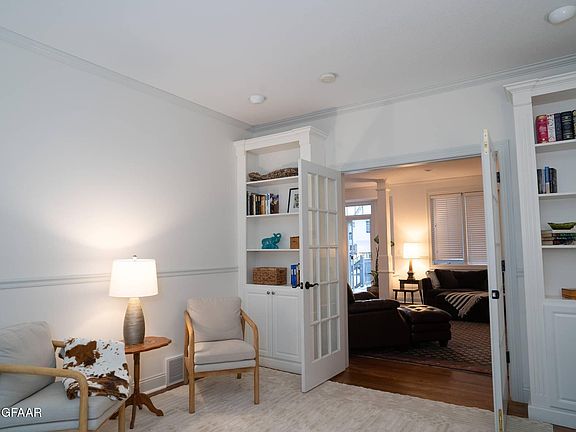 4th image of 283 Circle Hills Dr