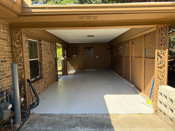 2nd image of 5763 Ridgeview Ct #A
