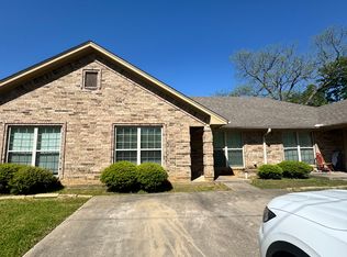 530 S Center St #2, Blossom, TX 75416