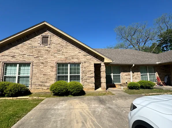 535 S Center St #2, Blossom, TX 75416