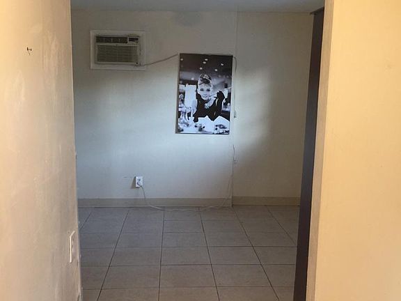 4th image of 2266 NW 99th Ter #B