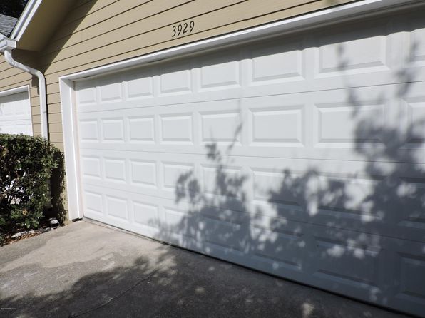 3929 Meadowview Dr N