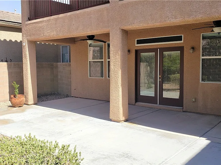 2819 Dunnottar Ave — Photo 7