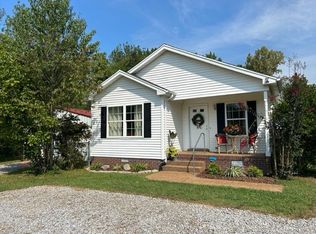764 College St, Portland, TN 37148