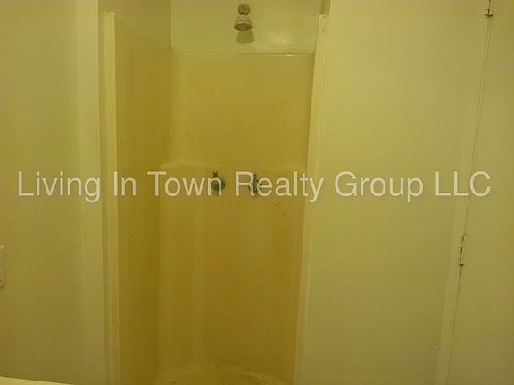 4th image of 2469 Romain Way