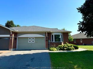 804 Hot Springs Way, Ottawa, ON K1V 1R9
