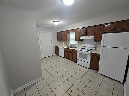 108 Colonial Ave #A-3 Photo 1 108 Colonial Ave #A-3 Photo 1