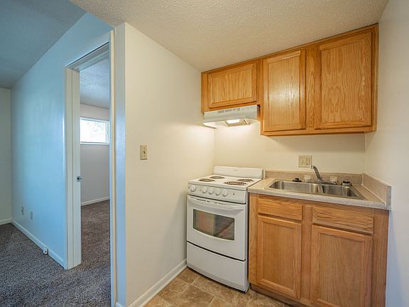 4th image of 1121-1115 N College Dr #20