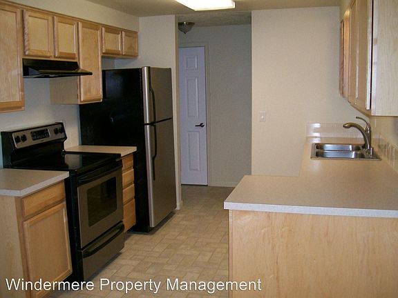 3rd image of 1918 J St APT 201