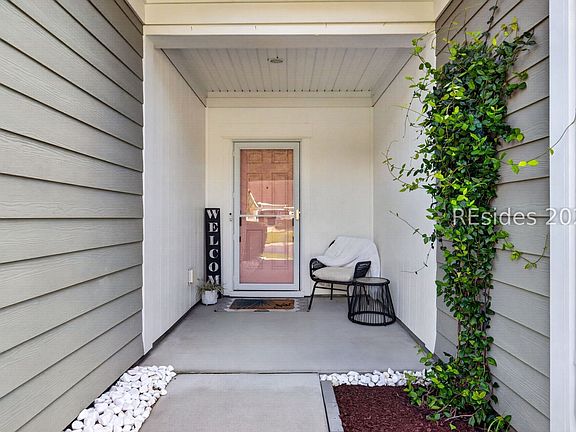 2nd image of 38 Rosewood Lane