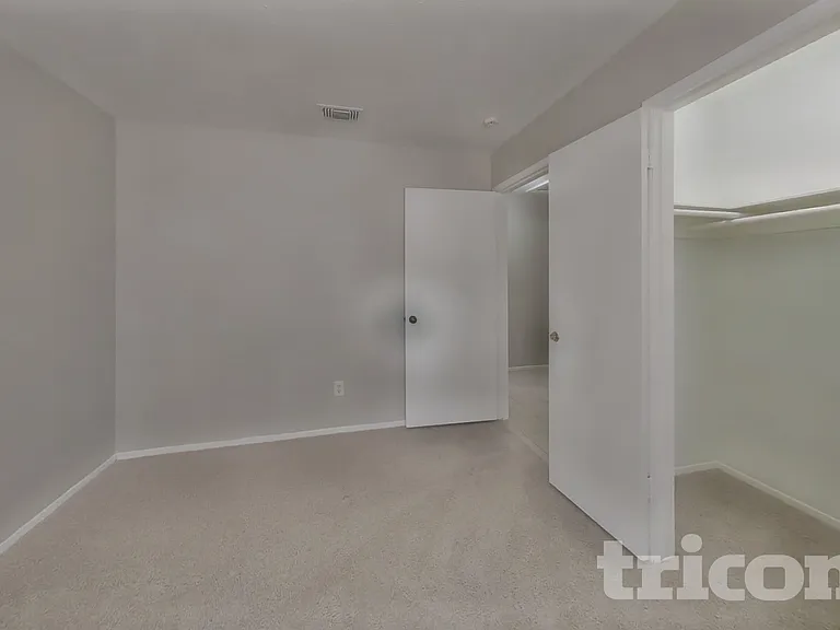 3619 Maple Glen Dr — Photo 10