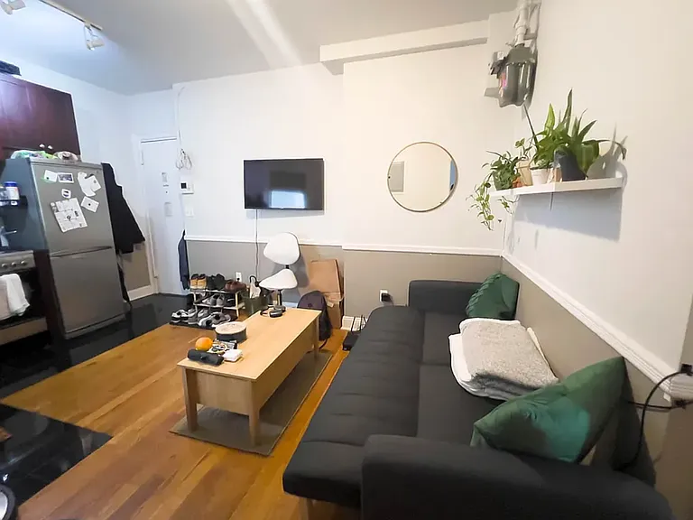 128 Thompson St #7 — Photo 1