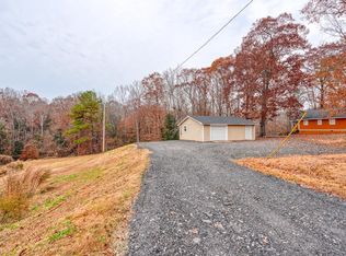 624 Pearson Town Rd, Moore, SC 29369