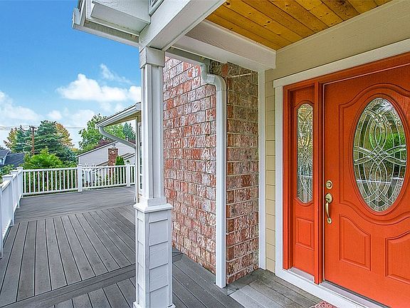 2nd image of 10604 NE 59th St