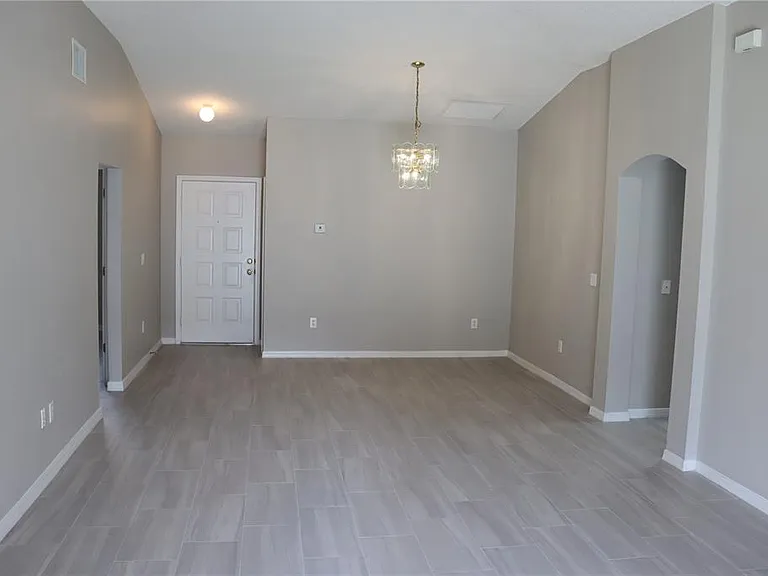 6419 Chapel Pines Blvd — Photo 4