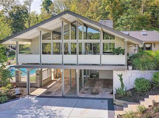 101 Merryhill St, Marietta, OH 45750