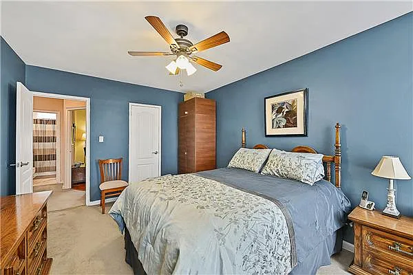 Sold by Exclusive Properties Sotheby's International Realty | media 23
